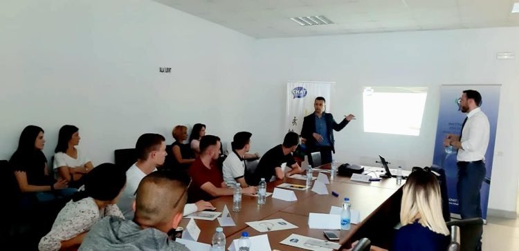 Promovimi i punësimit të të rinjve përmes trajnimeve profesionale, trajnimeve të ndërmarrësisë dhe mentorim