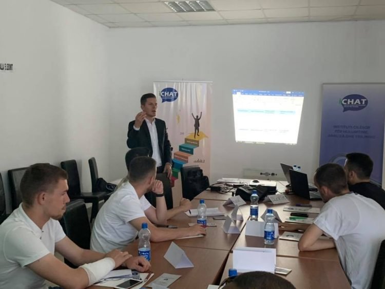 Promovimi i punësimit të të rinjve përmes trajnimeve profesionale, trajnimeve të ndërmarrësisë dhe mentorim