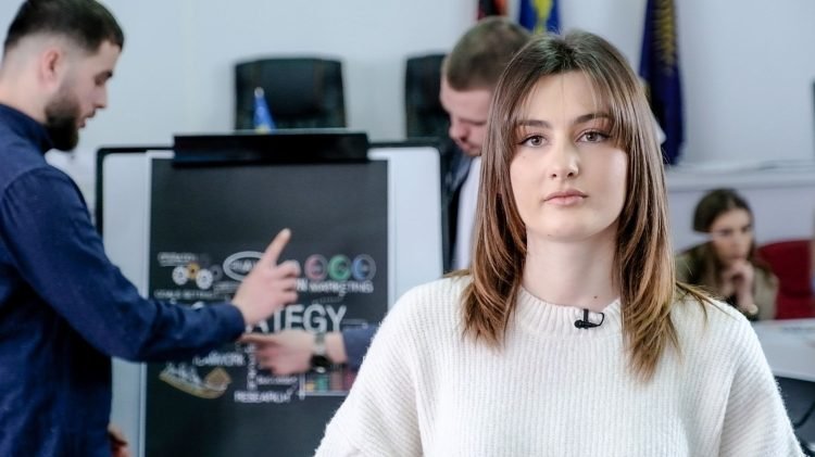 Projekti: “Ngritja e kapaciteteve të të rinjëve përmes trajnimeve profesionale dhe orientimit në karrierë”